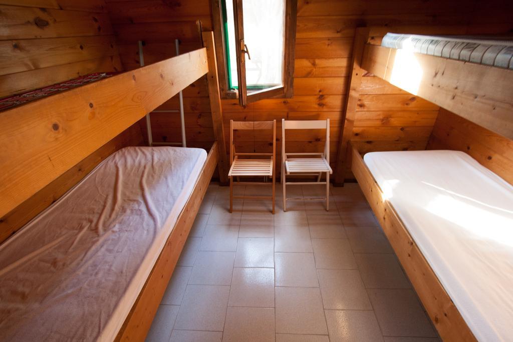 פוצ'ה ואראנו Villaggio Camping Uria מראה חיצוני תמונה