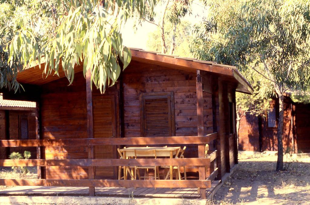 פוצ'ה ואראנו Villaggio Camping Uria מראה חיצוני תמונה